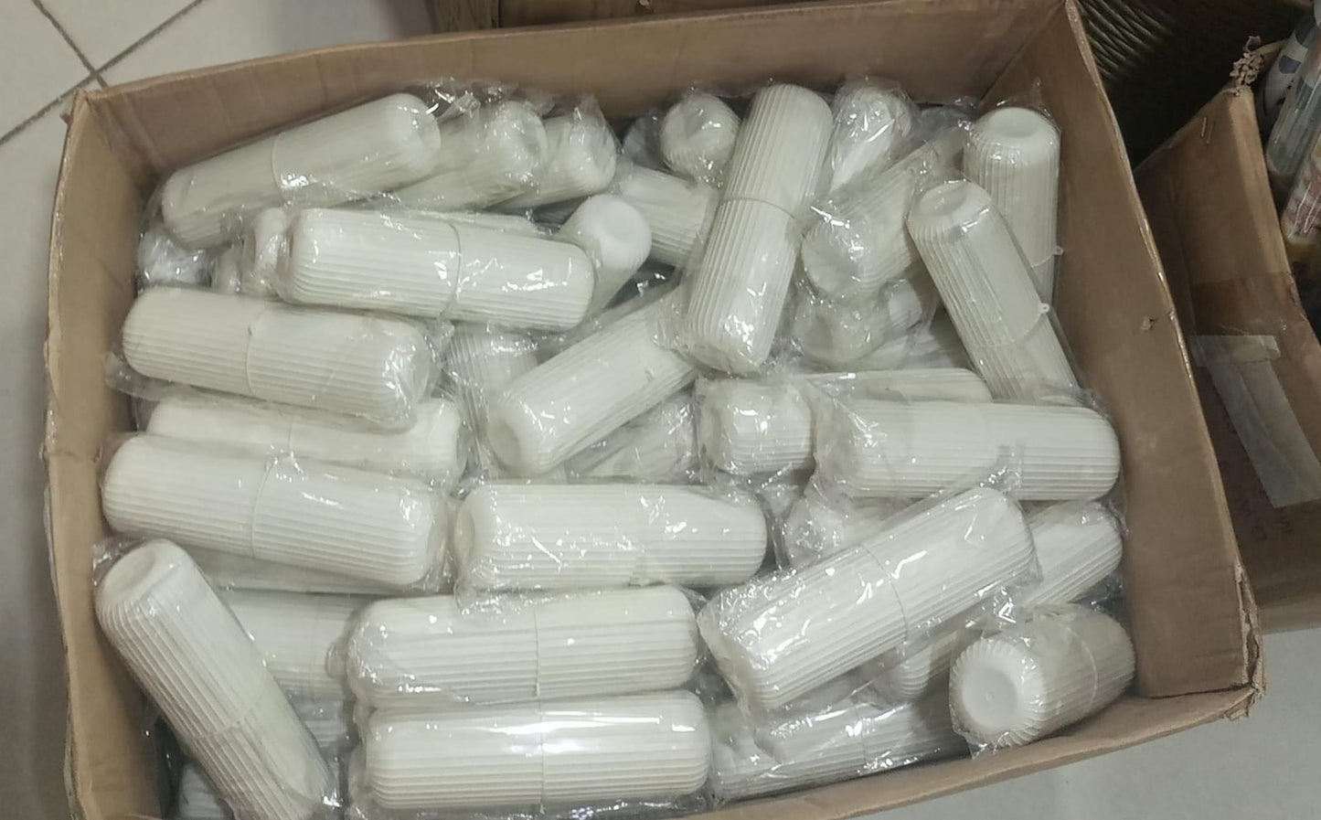 Portable Toothbrush Holder Toothpaste Storage Cup Household Travel Nordic Simple Bathroom Toothbrush Protect Wash Tooth Set Box (random color)