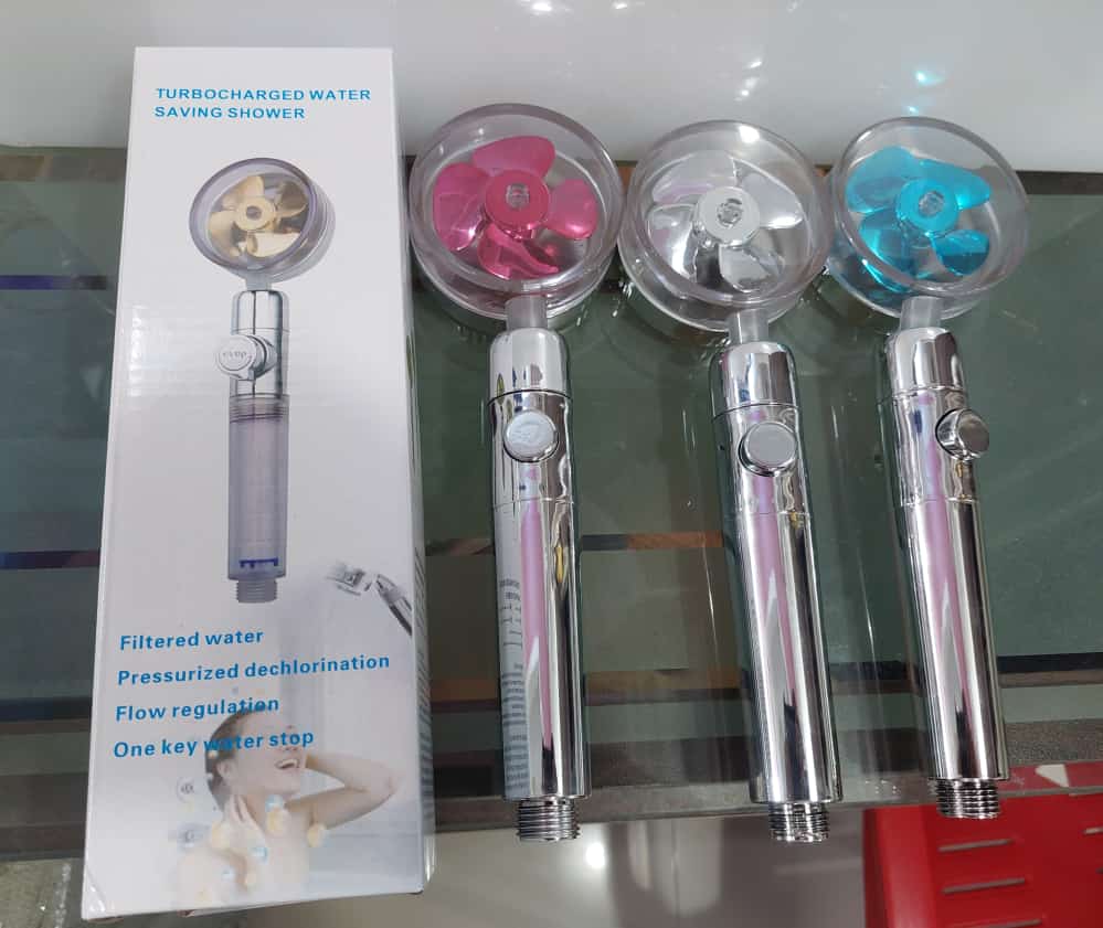 Pressurized Shower Head Turbine Shower Accessories One Piece Water Stop(random color)