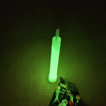 NiceGlow 6 Inch Glow Stick – Long Lasting Party, Festival & Event Light Sticks for Kids & Adults - Green, Red, Blue, Pink, Orange, Yellow - Blue