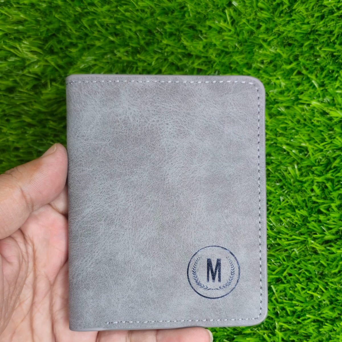 GU II Male Short Thin Man Wallet Providing Stylish Design Comfortable Use Durable Quality - Black