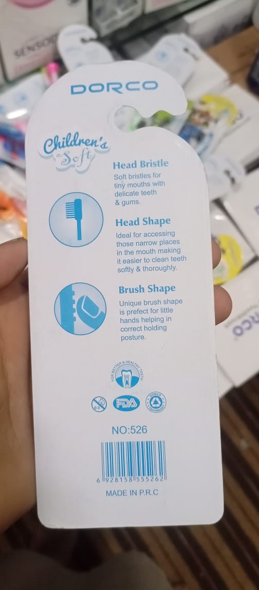 DORCO Children’s Soft Toothbrush with Fun Toy & Protective Case – Gentle Care for Kids’ Teeth & Gums (Random Design)