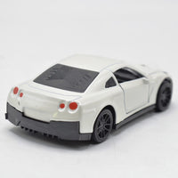 Diecast Nissan Skyline GTR Car With Metal Body Openable Doors Pull Back Action And Best Quality Design