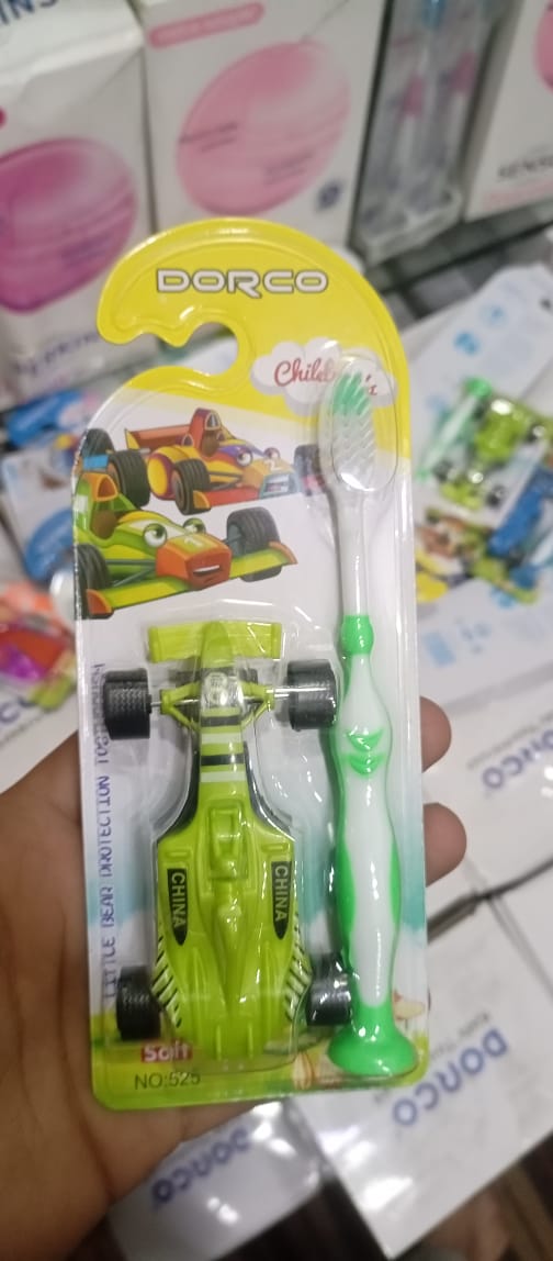 DORCO Children’s Soft Toothbrush with Fun Toy & Protective Case – Gentle Care for Kids’ Teeth & Gums (Random Design)